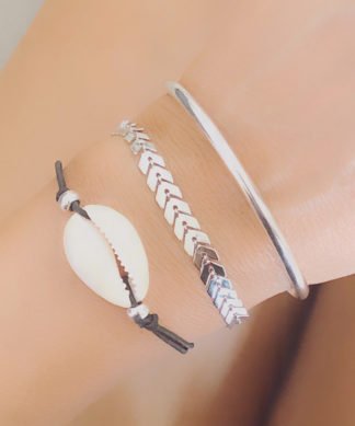 Composition de bracelets coquillage argent