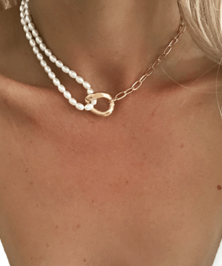 Collier ras de cou perles